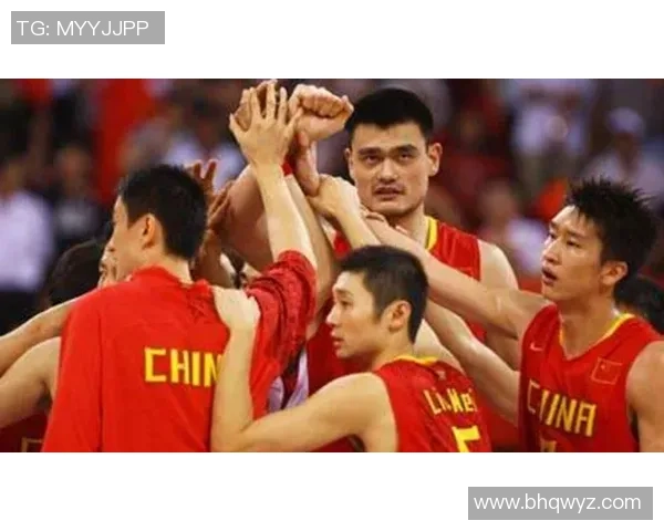 老大与姚明的篮球传奇对决与友谊的精彩瞬间回顾