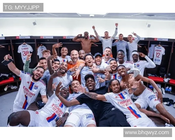 国王杯激战那不勒斯与里昂平局红牌争议引发全场热议