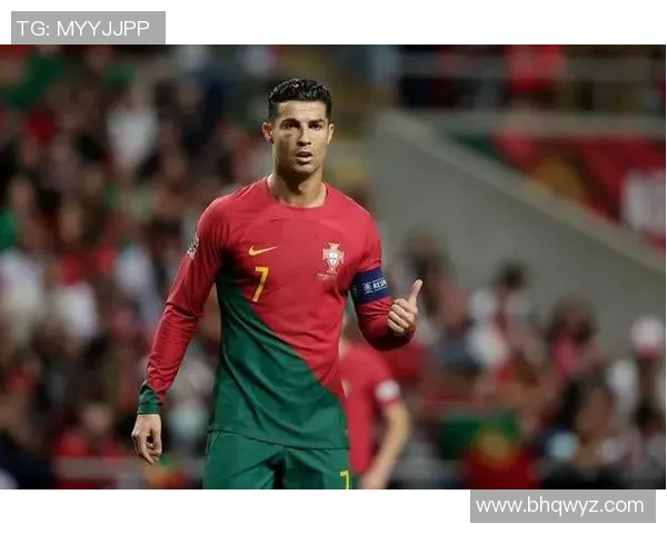 世界杯精彩对决曼联与多特蒙德1比1平局乌龙球引发全场热烈反响 世界杯精彩对决曼联与多特蒙德1比1平局乌龙球引发全场热烈反响