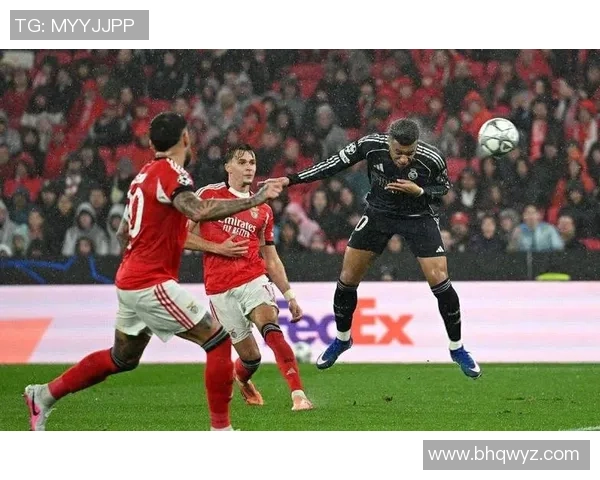 德甲激战本菲卡逆转莱比锡争议判罚引发全场热议