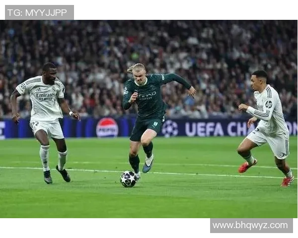 英超焦点战：皇马3-0拜仁乌龙球引发争议与全场沸腾